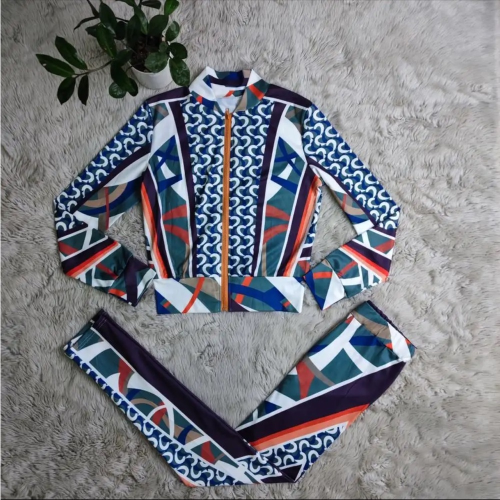 Unique tracksuit - Picture 6 of 6